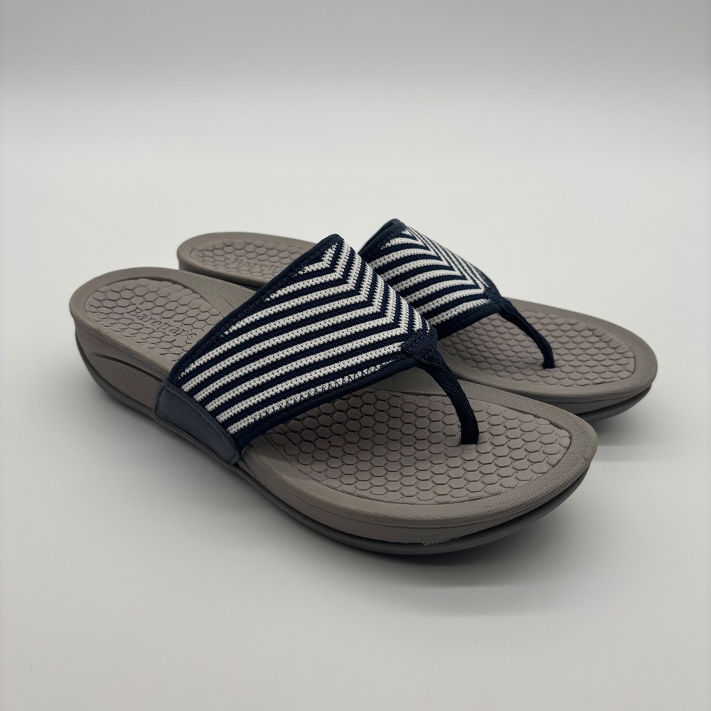 Baretraps Dasie Flip Flop Women 7M Blue White Striped Comfort Thong Sandal